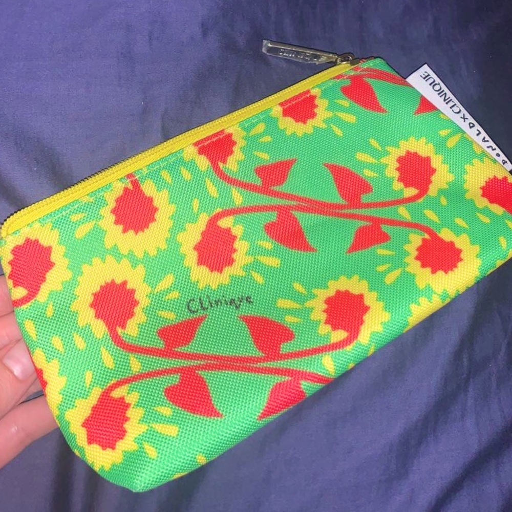 🌸2 for $12 Clinique Donald Pliner Makeup Bag